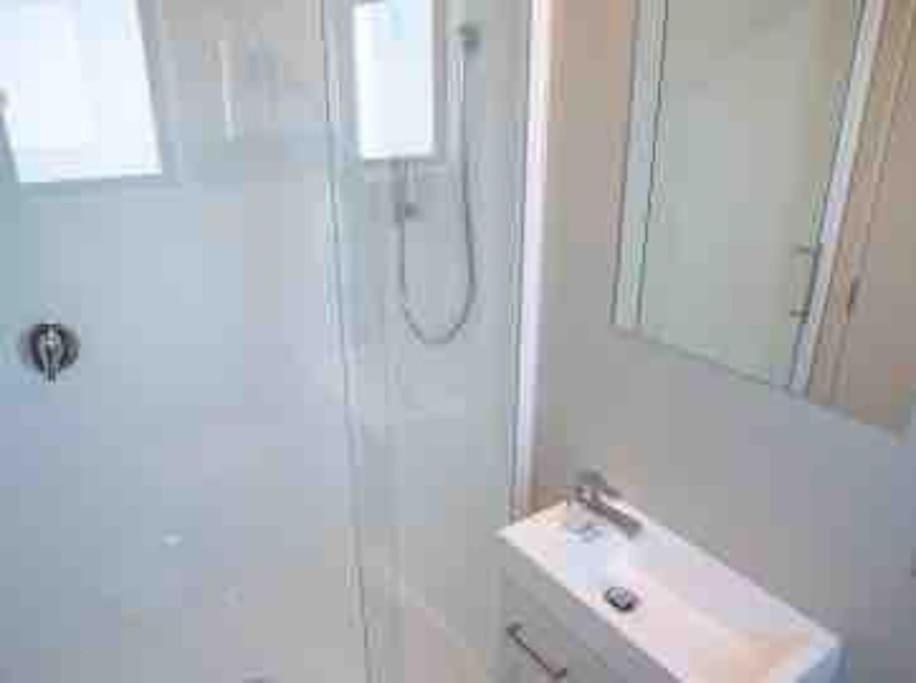 Great Views From New 2 Bedroom Apartment Te Anau Ngoại thất bức ảnh